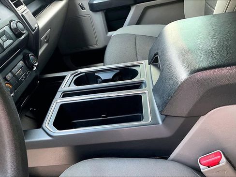 Used 2016 Ford F150 XL w/ Equipment Group 101A Mid AWD/4WD image 18