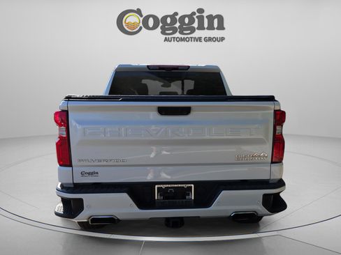 Used 2023 Chevrolet Silverado 1500 High Country w/ High Country Premium Package AWD/4WD image 4