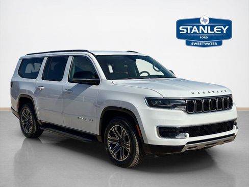 Used 2024 Jeep Wagoneer L Series II image 1