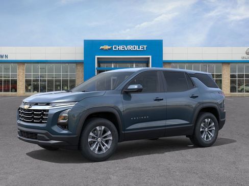 New 2026 Chevrolet Equinox LT w/ Convenience Package II AWD/4WD image 2