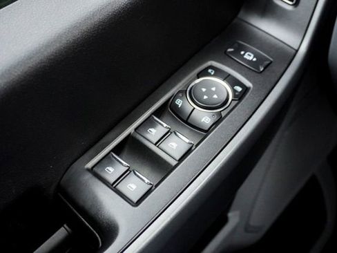 Used 2023 Ford F350 XLT image 25