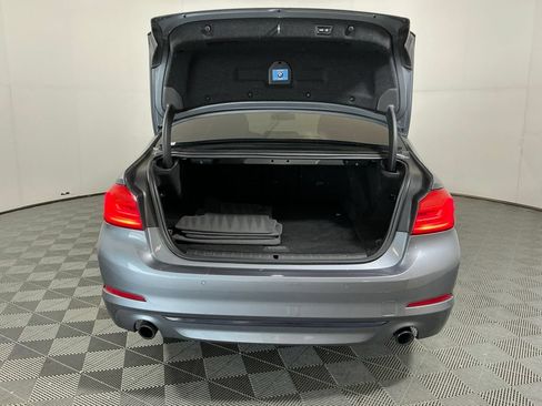 Used 2018 BMW 530e w/ Premium Package 2 RWD image 28