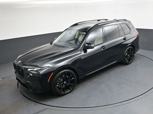 Used 2024 BMW X7 M60i w/ Executive Package image 27