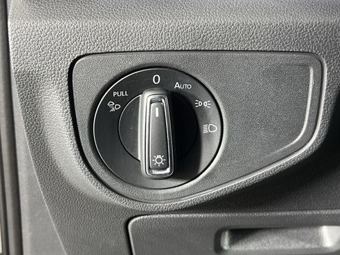 Used 2023 Volkswagen Atlas Cross Sport SEL Premium R-Line image 21