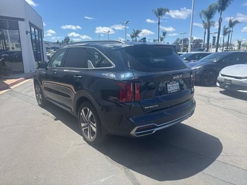 Used 2023 Kia Sorento SX Prestige AWD/4WD image 3