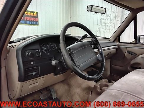 Used 1994 Ford F150 XL AWD/4WD image 11