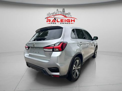 Used 2022 Mitsubishi Outlander Sport SE image 13