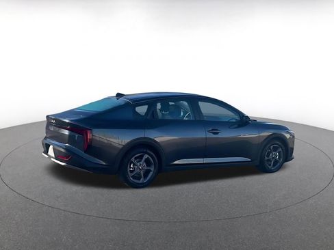 Used 2025 Kia K4 LXS image 14