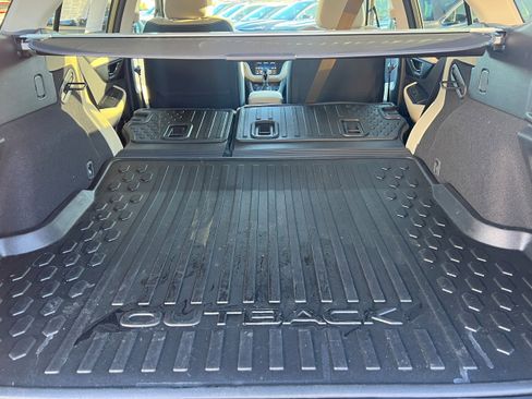 Certified 2025 Subaru Outback Premium w/ Popular Package #1A image 12