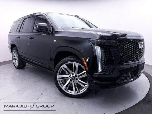 Used 2025 Cadillac Escalade Sport Platinum AWD/4WD image 1