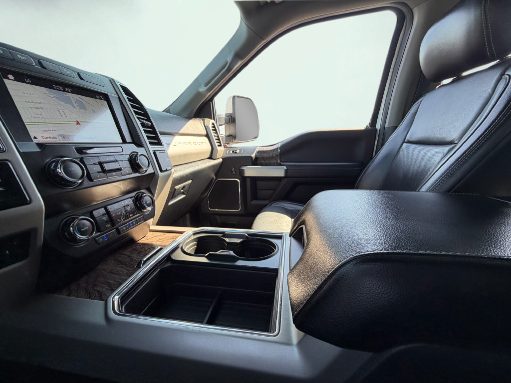 Used 2019 Ford F250 Lariat w/ Lariat Value Package AWD/4WD image 21
