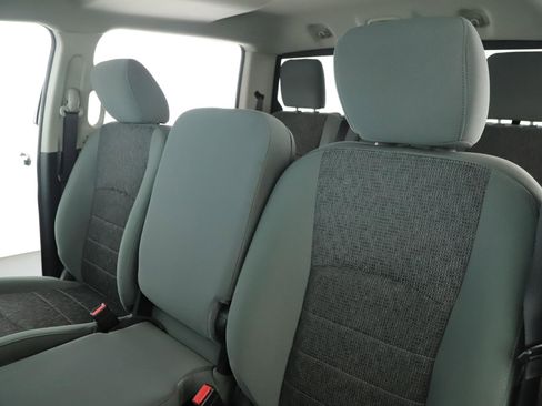 Used 2016 RAM 1500 Big Horn AWD/4WD image 5