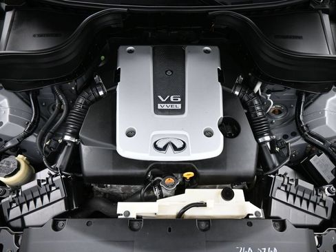Used 2017 INFINITI QX50 2WD w/ Premium Plus Package image 16