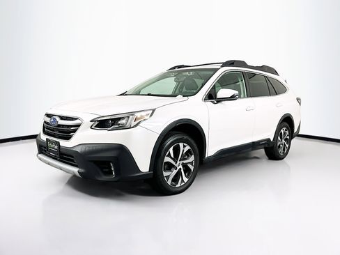 Used 2022 Subaru Outback Limited image 3