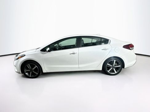 Used 2017 Kia Forte EX FWD image 4