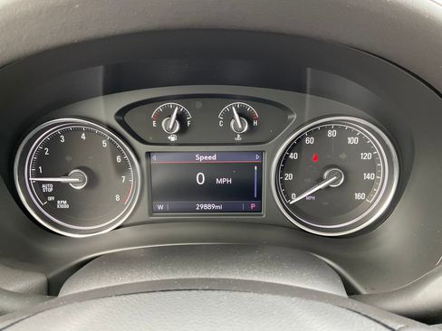 Used 2023 Buick Enclave Essence w/ Experience Buick Package AWD/4WD image 8