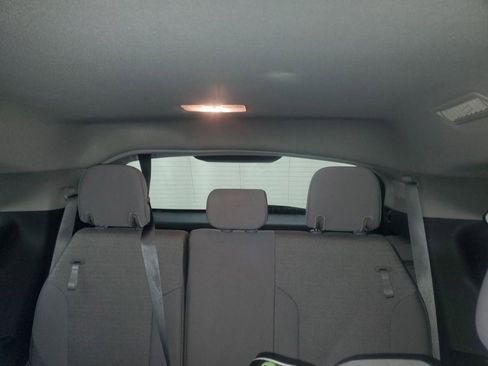 Used 2025 Toyota Sienna LE image 10