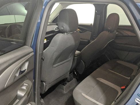 Used 2021 Chevrolet TrailBlazer LT w/ Convenience Package FWD image 39