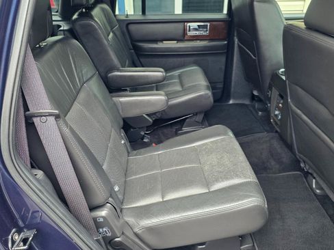Used 2014 Lincoln Navigator 4WD image 26
