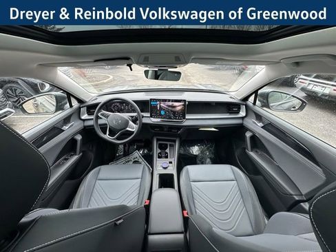 New 2026 Volkswagen Tiguan SE image 11