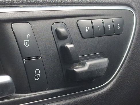 Used 2016 Mercedes-Benz GLA 250 4MATIC image 23