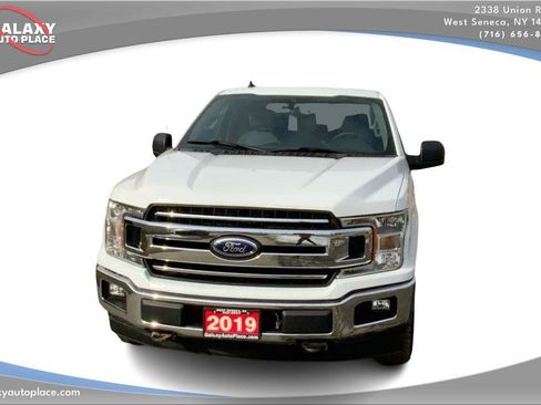 Used 2019 Ford F150 XLT w/ Trailer Tow Package image 2