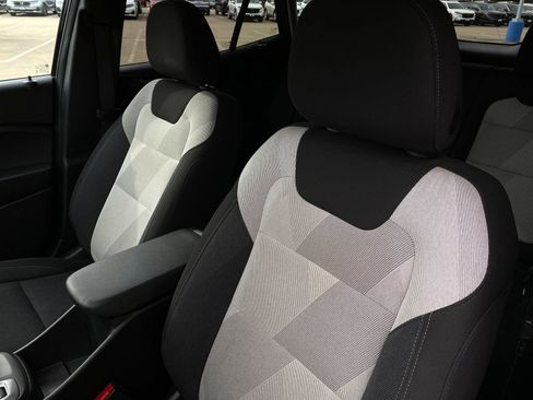 Used 2024 Chevrolet Trax LS w/ LS Convenience Package image 12