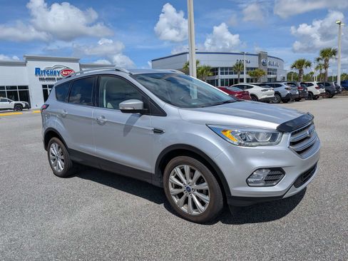 Used 2017 Ford Escape Titanium FWD image 2