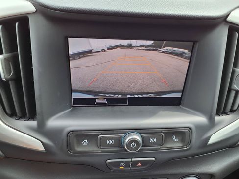 Used 2024 GMC Terrain SLE w/ Elevation Edition FWD image 7