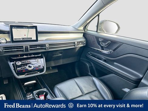 Used 2022 Lincoln Corsair AWD w/ Premium Package image 30