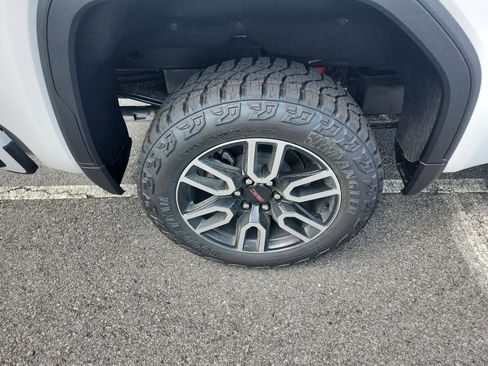 New 2026 GMC Sierra 1500 AT4 w/ AT4 Premium Package image 5