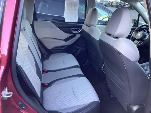 Used 2020 Subaru Forester Premium image 9