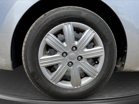 Used 2023 Kia Rio S image 9