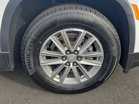 Used 2023 Chevrolet Traverse LT AWD/4WD image 8