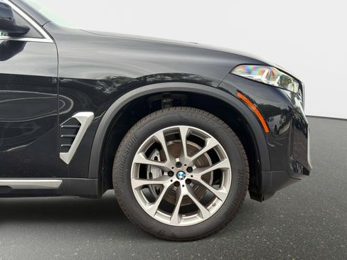Used 2025 BMW X5 xDrive40i w/ Premium Essential Package AWD/4WD image 24