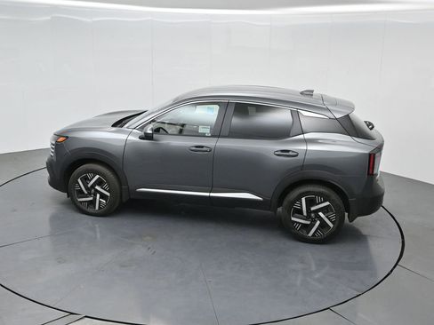 Used 2025 Nissan Kicks SV FWD image 39