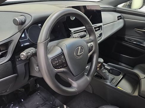 Used 2025 Lexus ES 350 w/ Premium Package FWD image 14