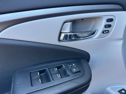 Used 2022 Honda Ridgeline RTL image 11