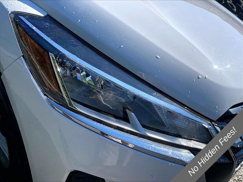 Used 2022 Nissan Kicks S w/ Interior Electronics Package FWD image 22