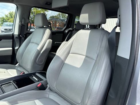 Used 2023 Honda Odyssey Touring image 31