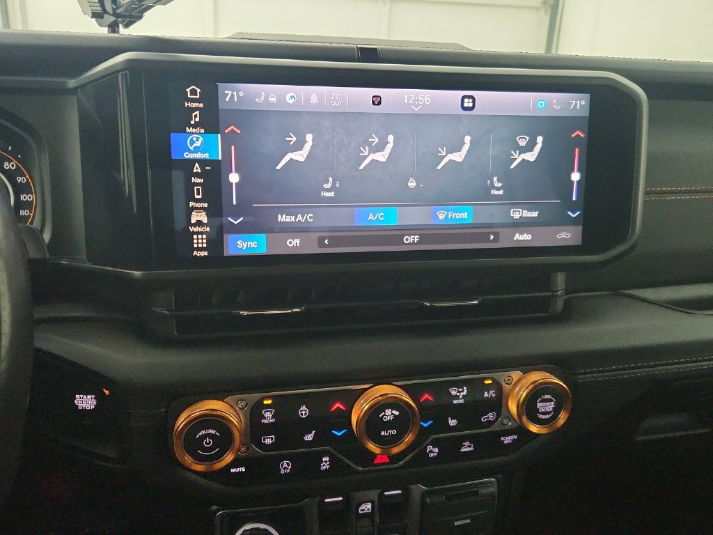 Certified 2024 Jeep Gladiator Mojave w/ Technology Group AWD/4WD image 30