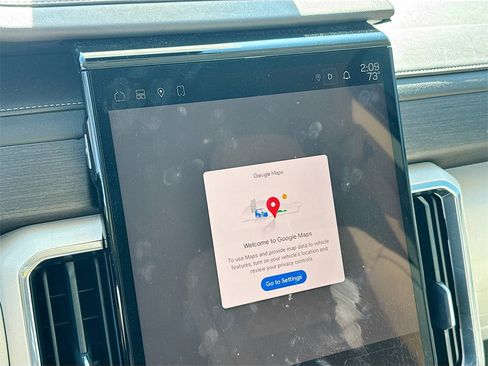 Used 2024 GMC Acadia Denali image 16