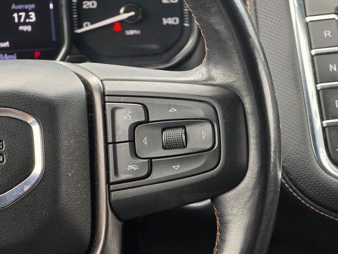 Used 2021 GMC Yukon AT4 w/ Rear Media and Nav Package AWD/4WD image 18