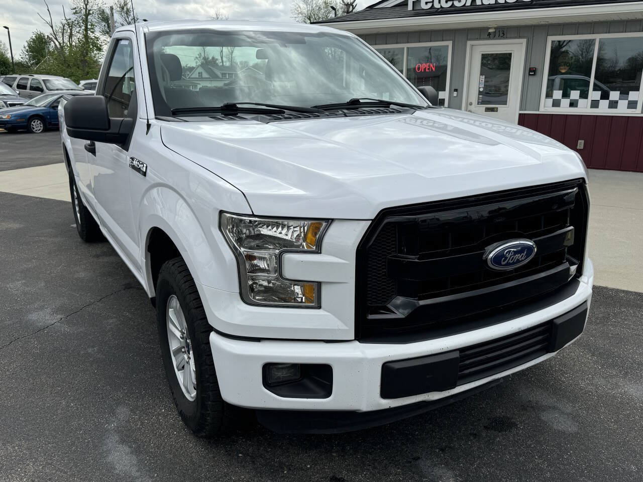 Used 2016 Ford F150 XL w/ Equipment Group 101A Mid RWD image 4