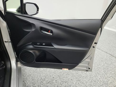 Used 2018 Toyota Prius Prime Premium w/ Carpet Mat Package image 19