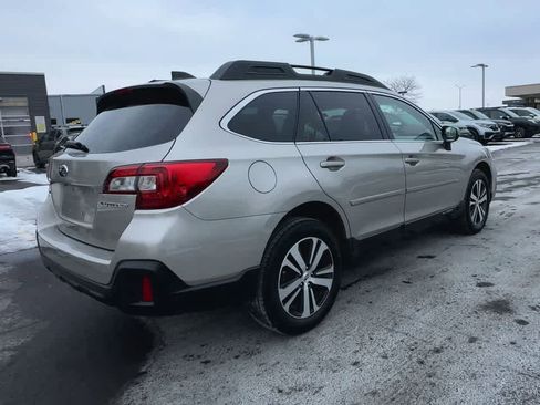 Used 2018 Subaru Outback 2.5i Limited image 8