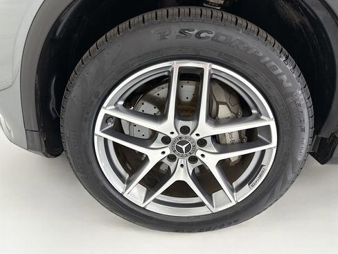 Certified 2019 Mercedes-Benz GLC 300 image 28