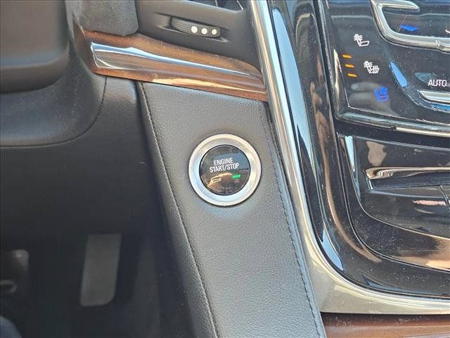 Used 2017 Cadillac Escalade Luxury AWD/4WD image 28