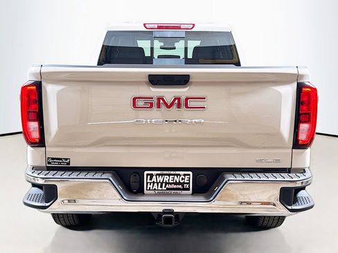 New 2026 GMC Sierra 1500 SLE w/ Preferred Package image 4