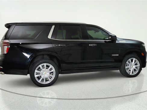 Used 2023 Chevrolet Tahoe High Country AWD/4WD image 7